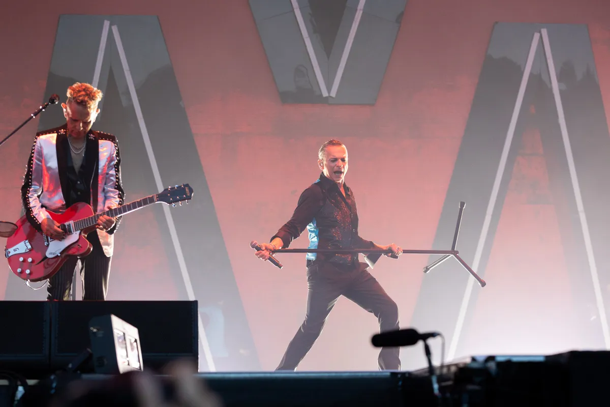 Depeche Mode'i kontsert. Dave Gahan mürgeldab nagu noor tulihing! Martin Gore paremal ei jäänud kraadigi alla