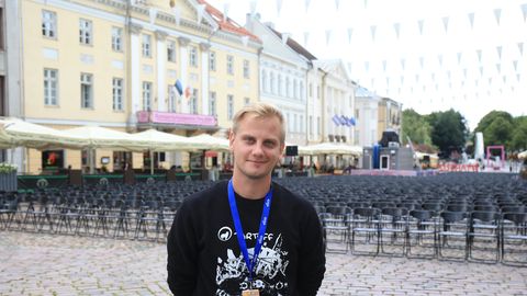 VIDEOINTERVJUU ⟩ Armastusfilmide festival alaku! Tartuffi juht jagab ideid, mida festivalile kaasa võtta!