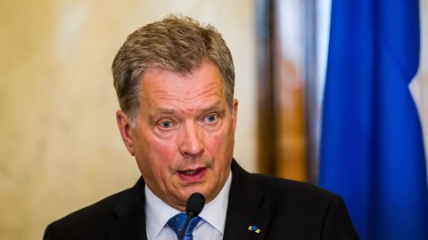 Президент Финляндии посетовал на отсутствие диалога между ЕС и Россией
