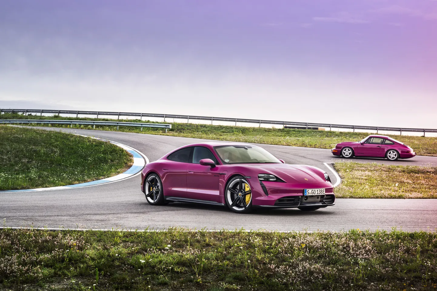 Porsche automašīnas