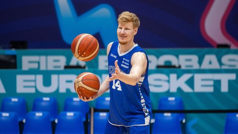 Eesti korvpallikoondise keskmängija sõlmis koduklubiga uue lepingu