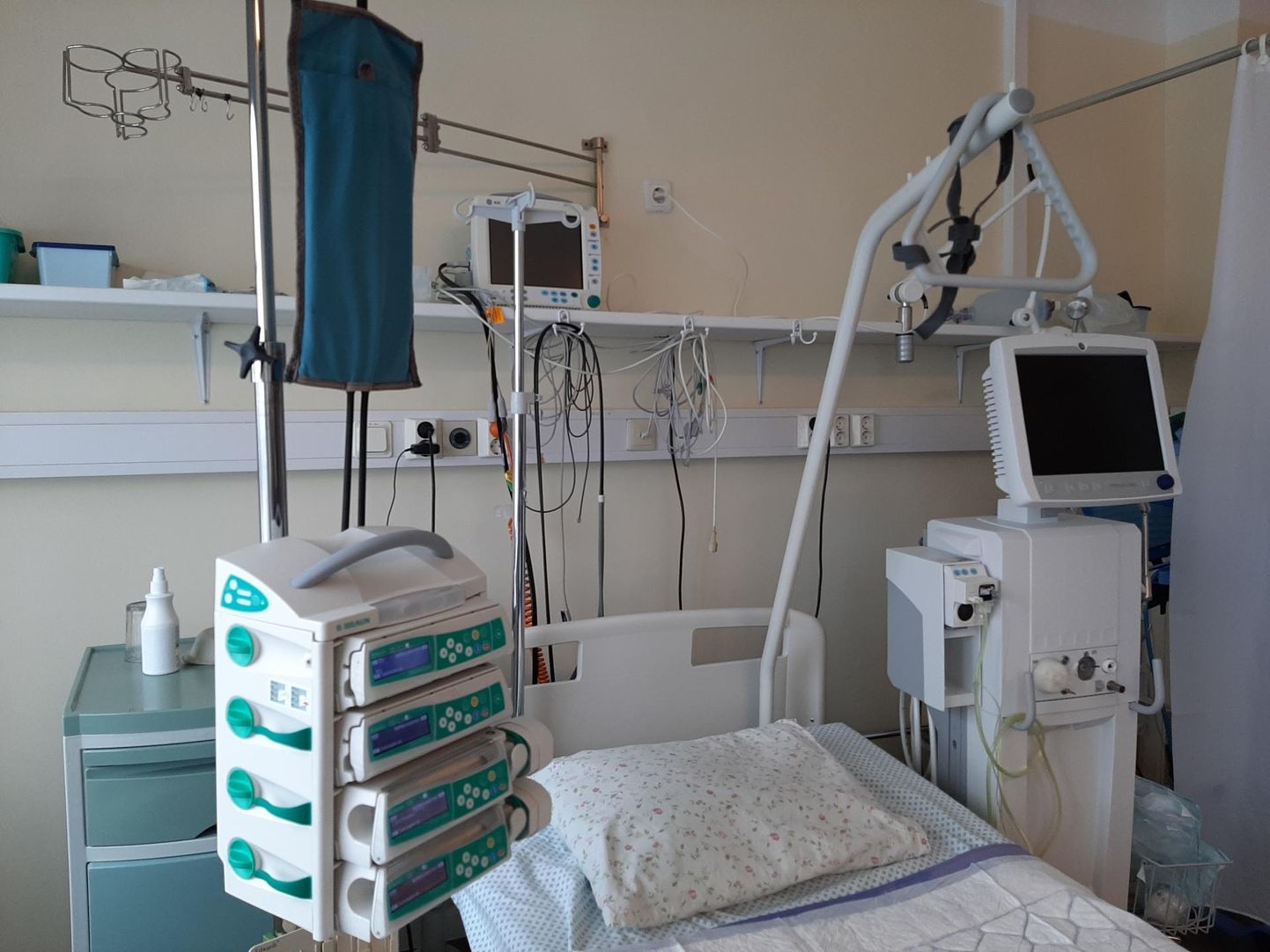 Pärnu haiglas on neli intensiivravivoodit, kuhu saab paigutada juhitavat hingamist vajavaid patsiente.
