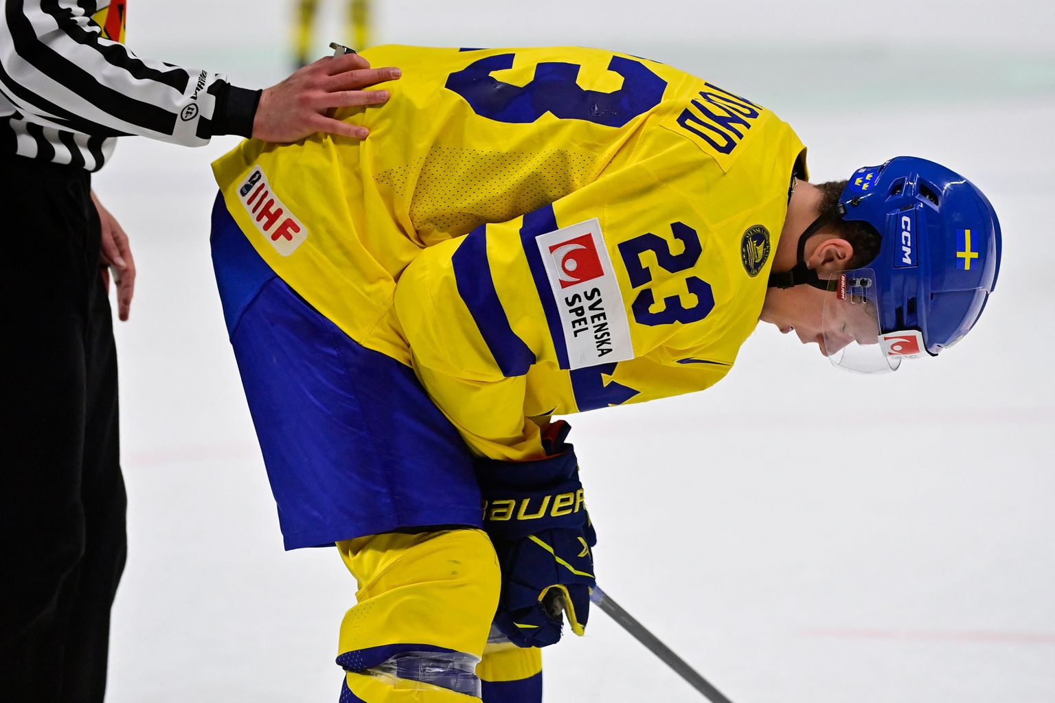 Rootsi jäähokikoondislaste mänguvormidel oli Svenska Speli logo.