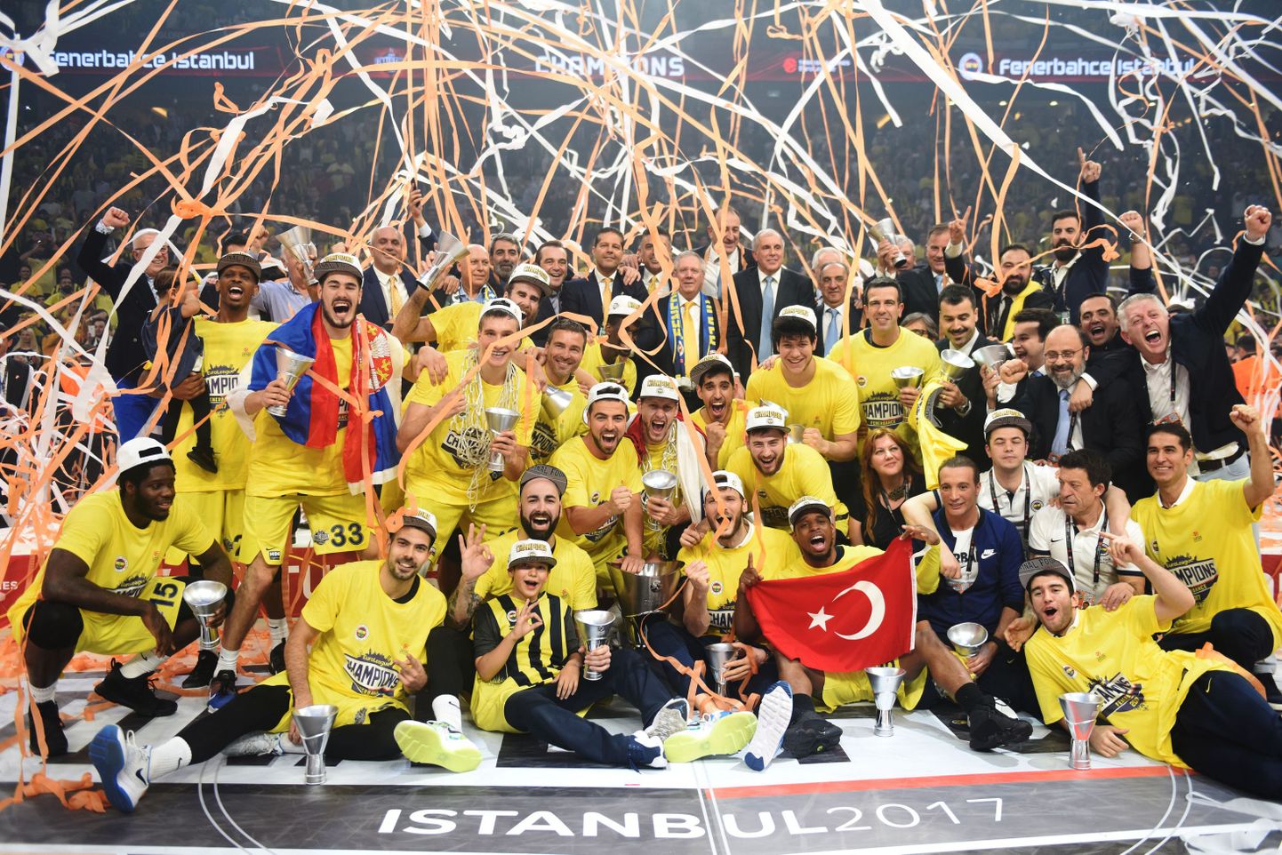 Korvpalli Euroliiga võitja Istanbuli Fenerbahce.