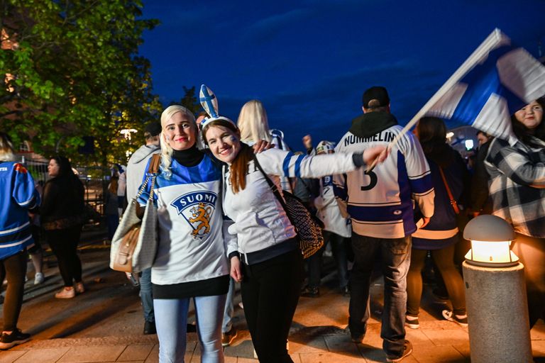 Soomlased tähistasid 29. mail 2022 Tamperes oma jäähokikoondise maailmameistriks tulemist. Soome alistas finaalis Kanada 4:3
