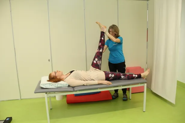 Füsioterapeut soovitas varvaste vahele sidet, mis pidi eriti popp olema ...