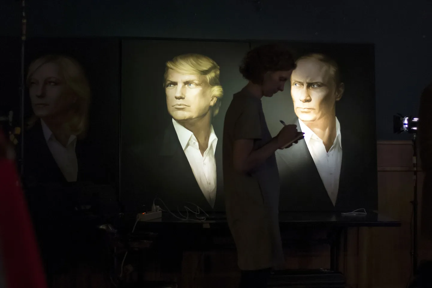 Donald Trumpi ja Vladimir Putini portreed. Fotol pole küll see portree, mille Putin saatis Trumpile. Seda on võimalik näha esimese seotud loo juures artikli lõpus.