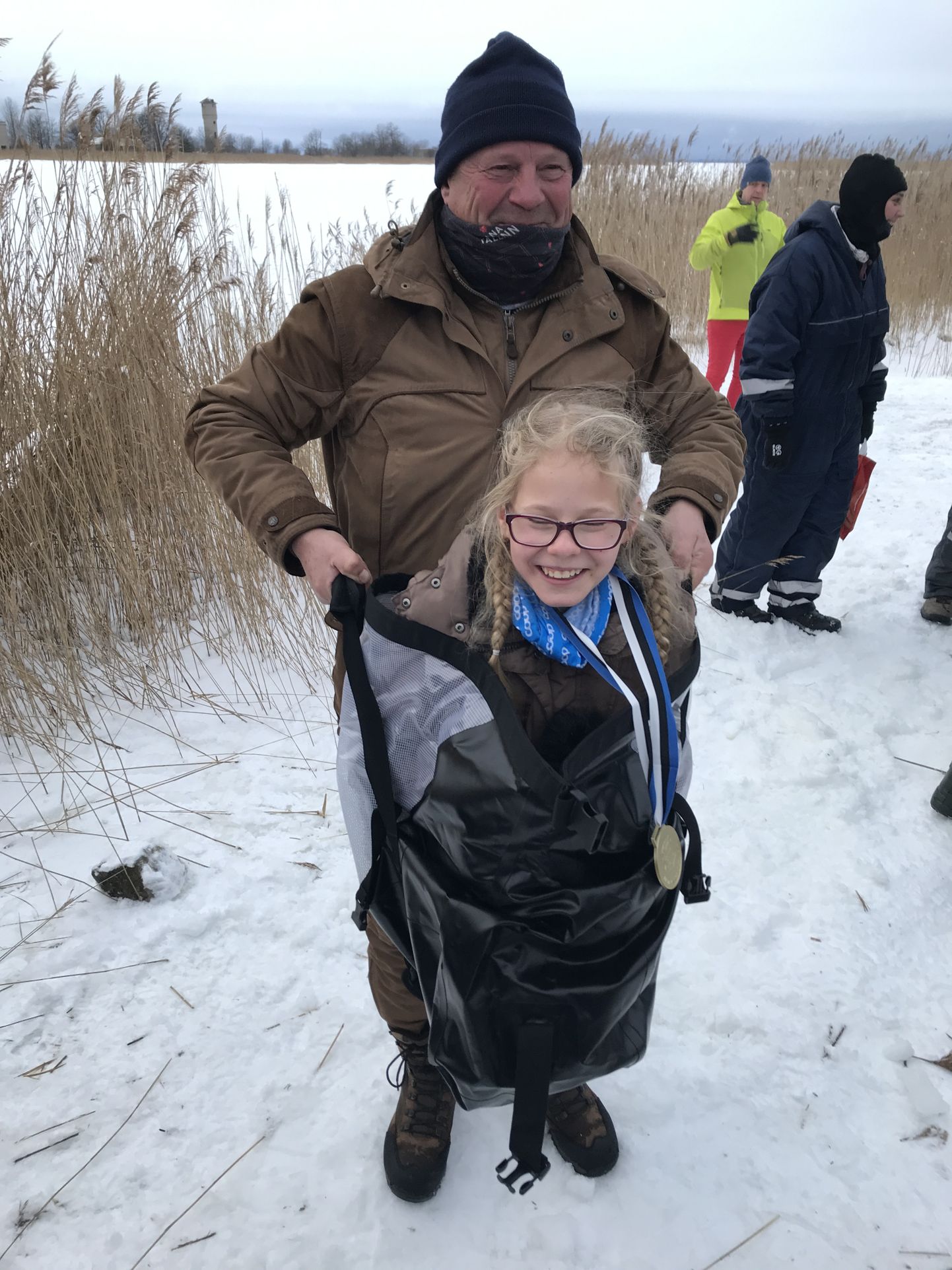 EESTI MEISTER: Treener Viktor Umbi õpilane Anni Kubjas pärjati nädalavahetusel jääpurjetamise Eesti meistriks.
