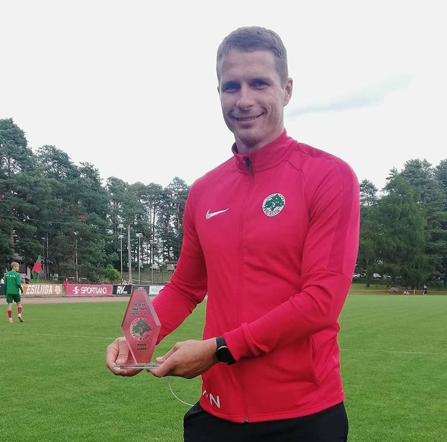 FC Elva endine tegevjuht Marek Naaris on korduvalt käitunud sündsusetult ja vabastati ametist.