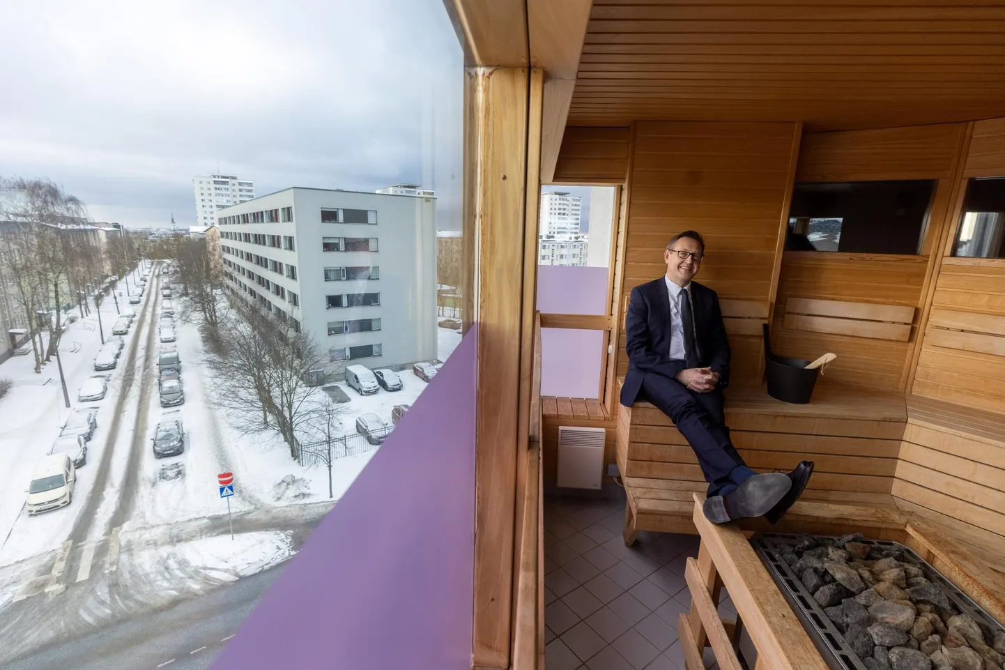 Omniva ust enda järel sulgedes ei taha selle lahkuv juht Mart Mägi veel öelda, millisest uksest järgmisena sisse astuda kavatseb.
