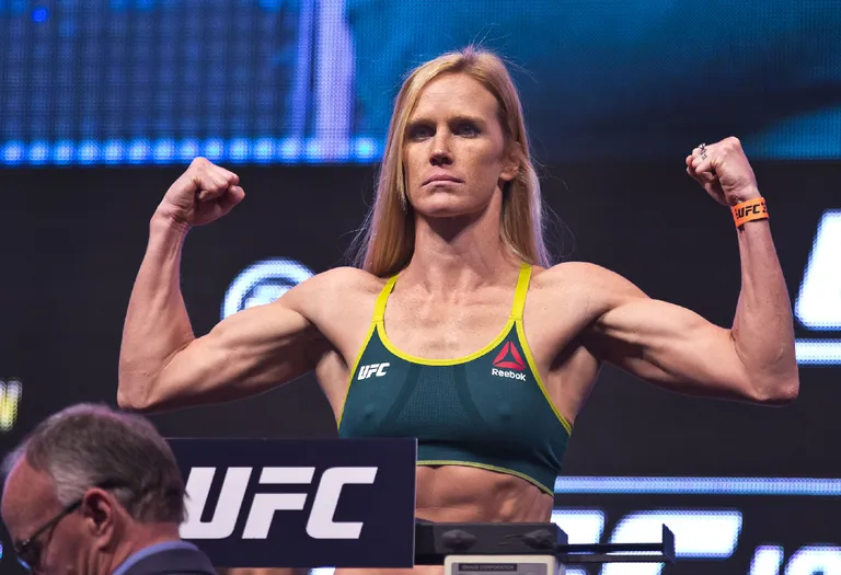Holly Holm matšieelsel kaalumisel. Foto: