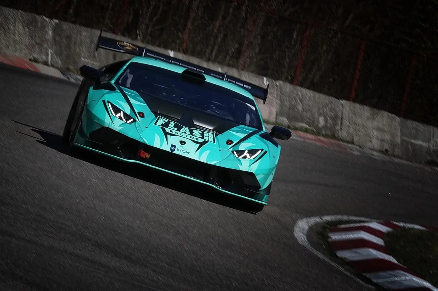 Lamborghini rooli keerava Mikk Maateni võistlushooaeg saab avapaugu Baltimaade kestussõidu meistrivõistluste esimesel etapil Riias Bikerniekis 11. ja 12. mail.