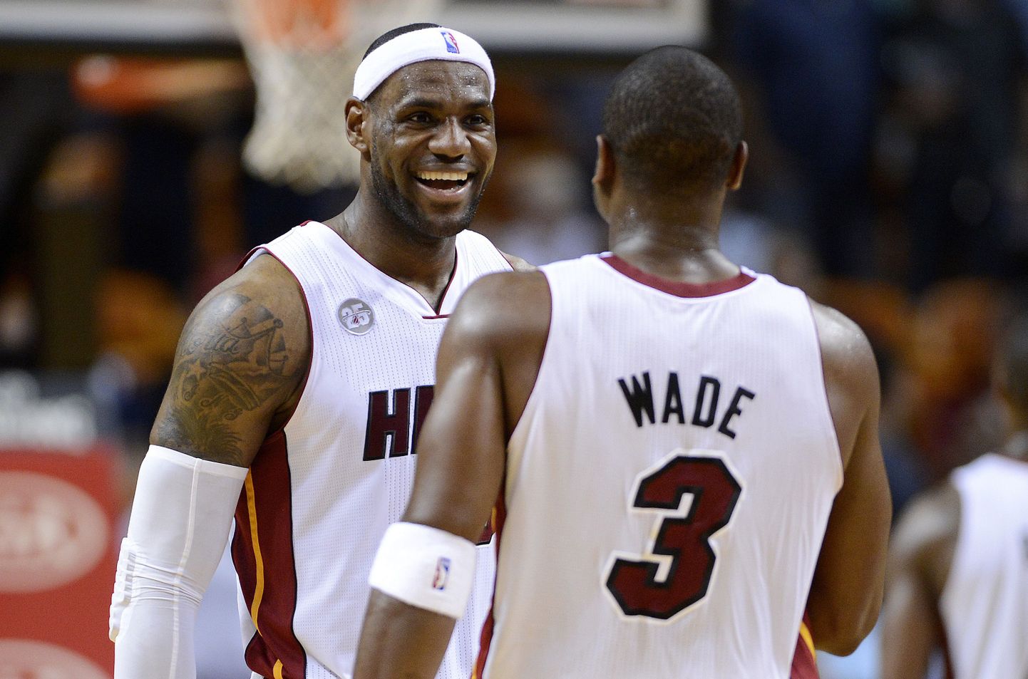 Miami Heati mängumehed LeBron James (vasakul) ja Dwyane Wade