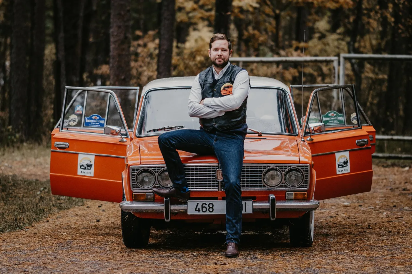 Lada klubi eestvedaja Martin Veltmann ise sõidab 1975. aastast pärit VAZ-2103-ga, millega ta on osalenud mitmes filmis ja käinud ka "Ringvaate" telesaates.