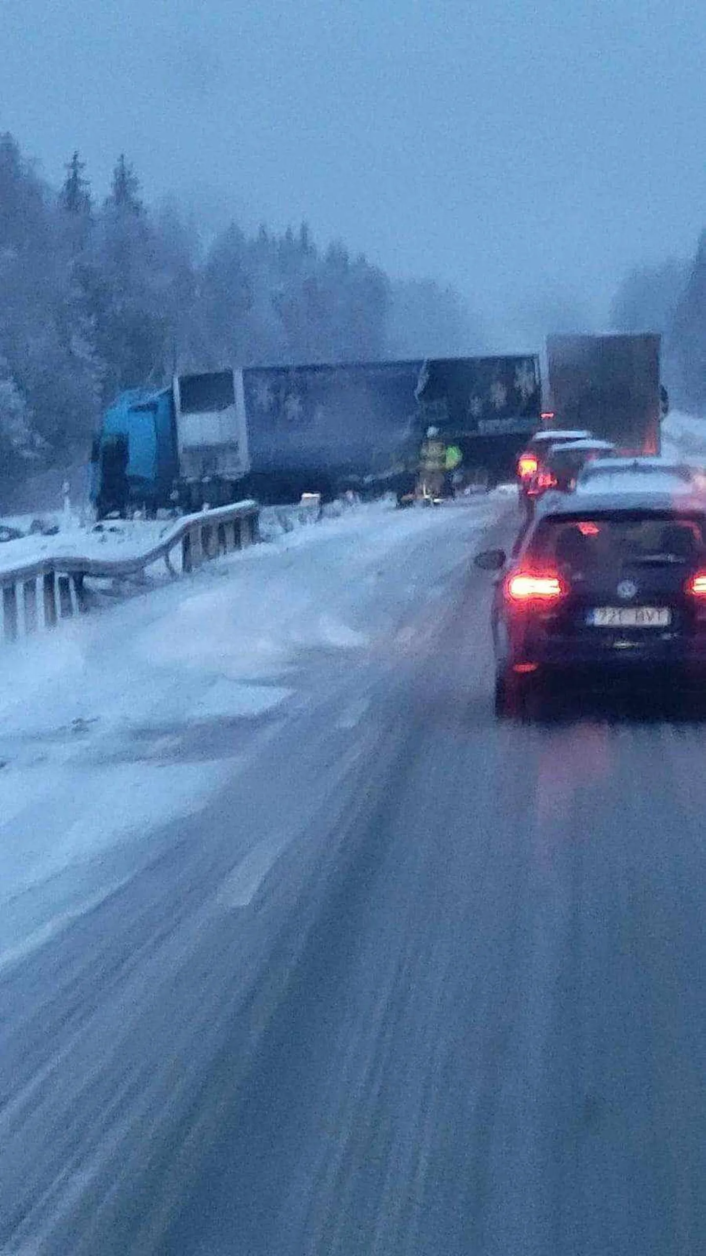 Liiklusõnnetuse tõttu on suund Pärnu poole täielikult suletud