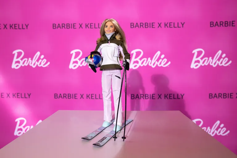Barbie Kelly.
