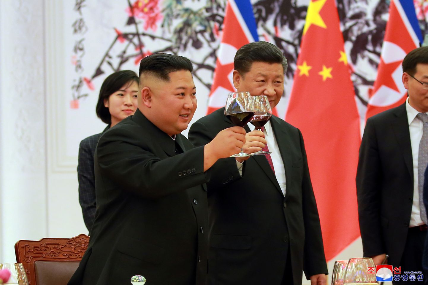Põhja-Korea liider Kim Jong-un ja Hiina president Xi Jinping.