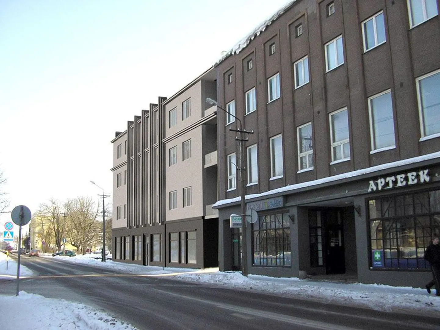 Vana telegraafimaja tänavapoolsele osale tuleb juurde neljas, pargi poole kolmas korrus, ka kangialune ehitatakse täis.