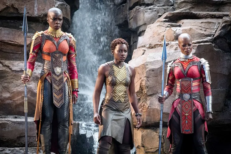 Wakanda ihukaitsjad Marveli filmist «Must panter».
