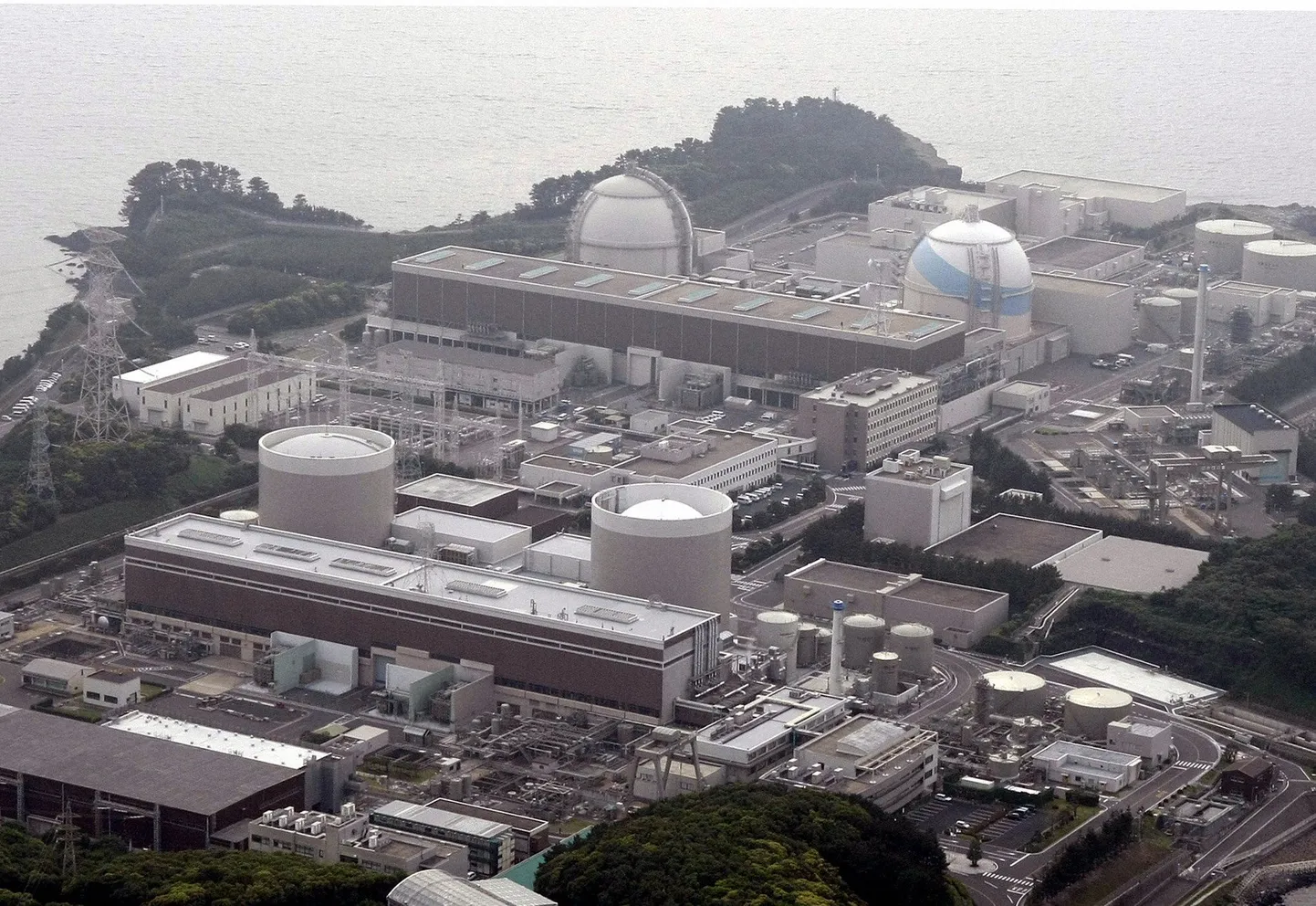 Linnulennult vaade Genkai tuumaelektrijaamale.