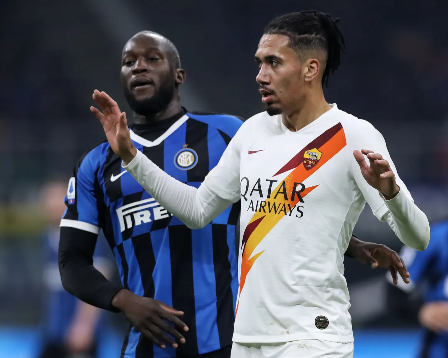 Romelu Lukaku ja Chris Smalling (paremal)