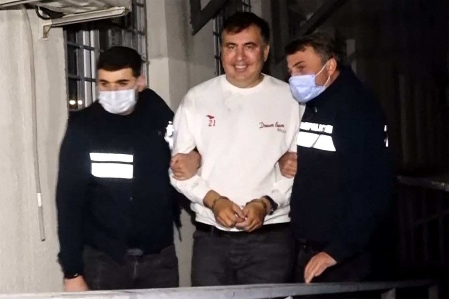 Bijušais Gruzijas prezidents Mihails Saakašvili tiek aizturēts.
