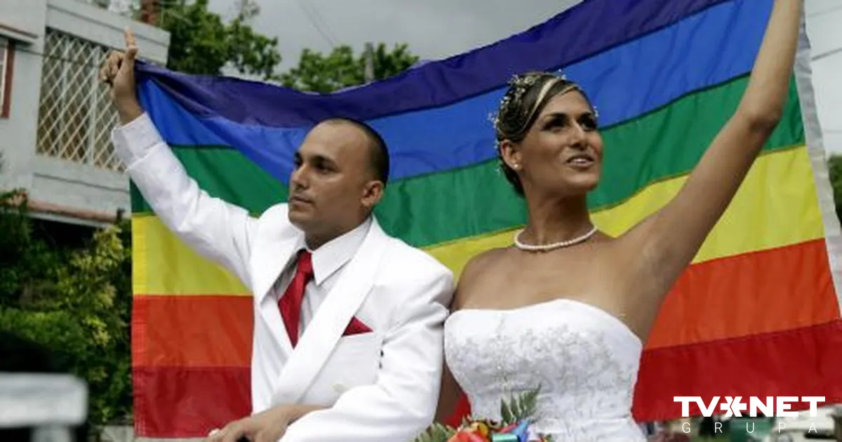 Денис Вериссимоның жалаңаш суреттері