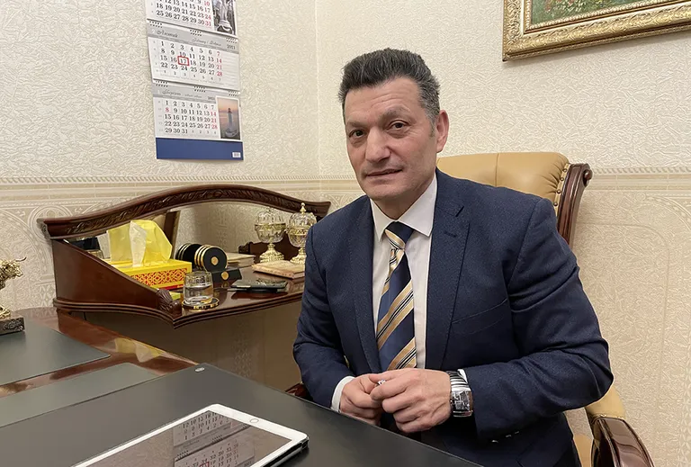 Роберт Папинян