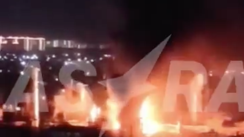 VIDEO ⟩ Ukraina veikusi triecienus Krasnodaras un Sizraņas naftas pārstrādes rūpnīcām