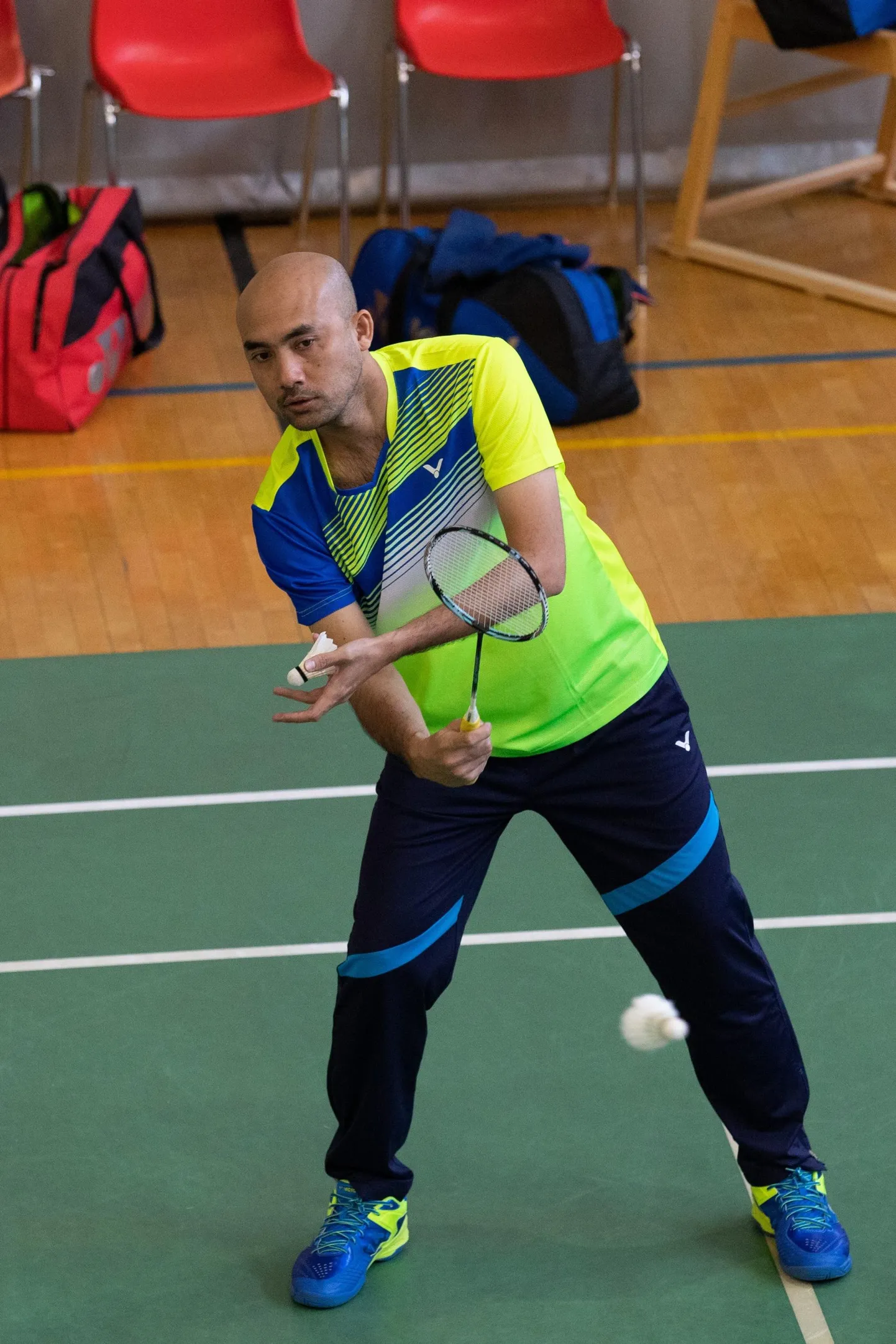 Malaisia treener Sairul Amar juhendab Eesti sportlasi Annelinnas Tartu spordimajas.