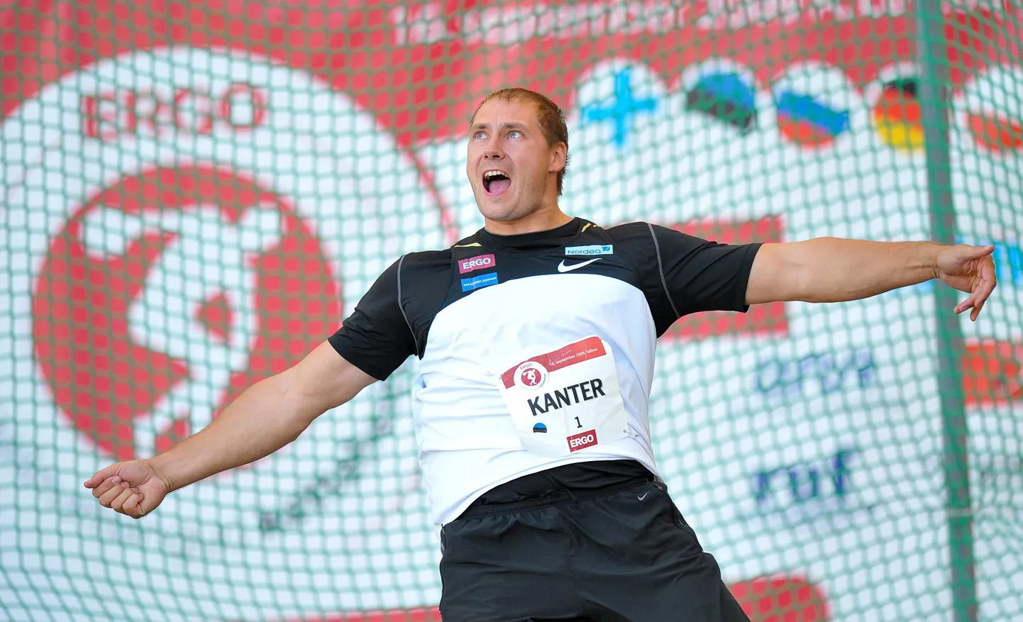 Gerd Kanter Ergo kettaheite maailmamängudel Lilleküla staadionil.