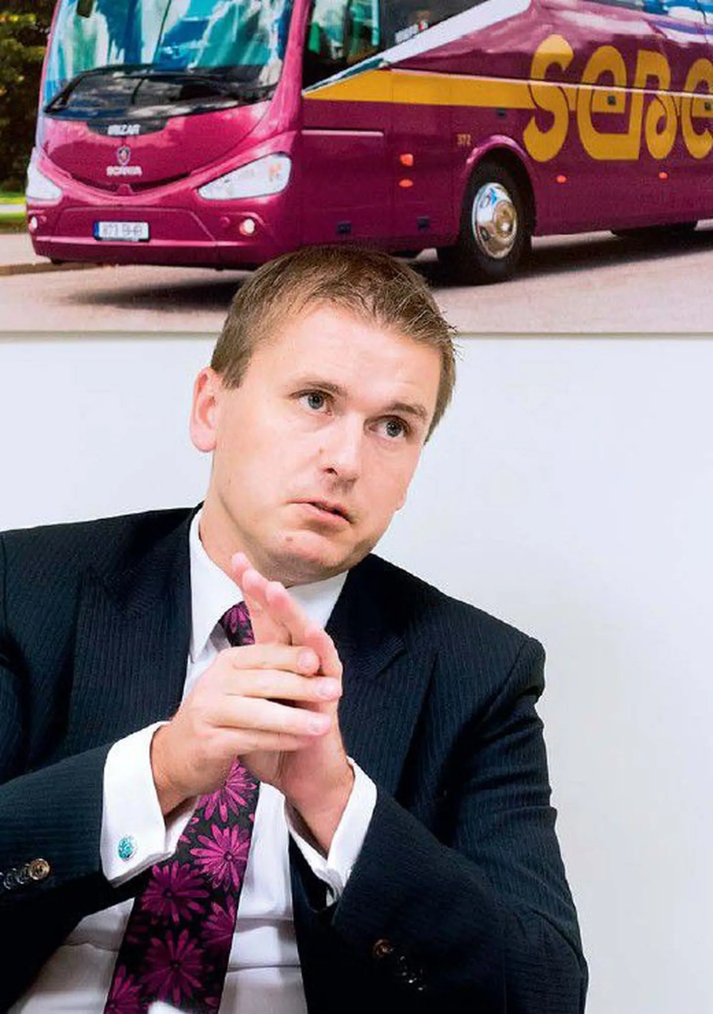 Sebe juhatuse esimees Kuldar Väärsi usub, et moodsad bussid on nii mugavad, et suudavad võistelda uute rongidega ja meelitada inimesi ka autost loobuma.
