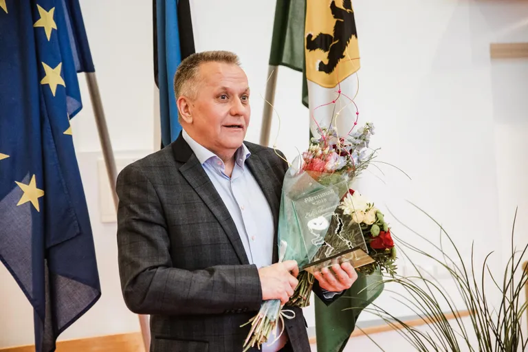 Aasta haridus- ja kultuuritegelase tiitli pälvis tänavu Kilingi-Nõmme gümnaasiumi direktor Erli Aasamets.