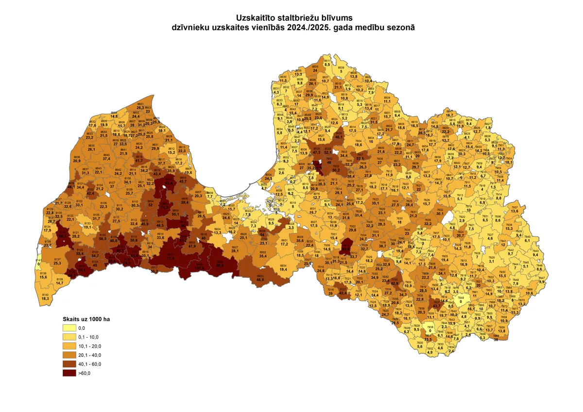 Latvijā uzskaitīto staltbriežu blīvums.