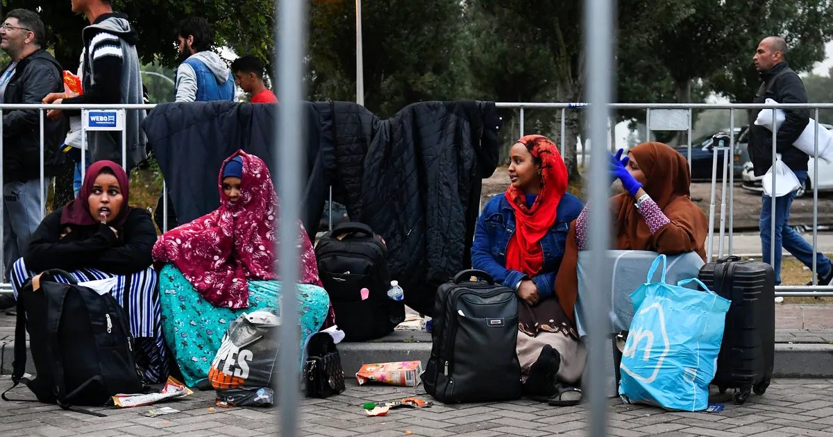 Hollandi valitsus tahab riigis välja kuulutada põgenikekriisi