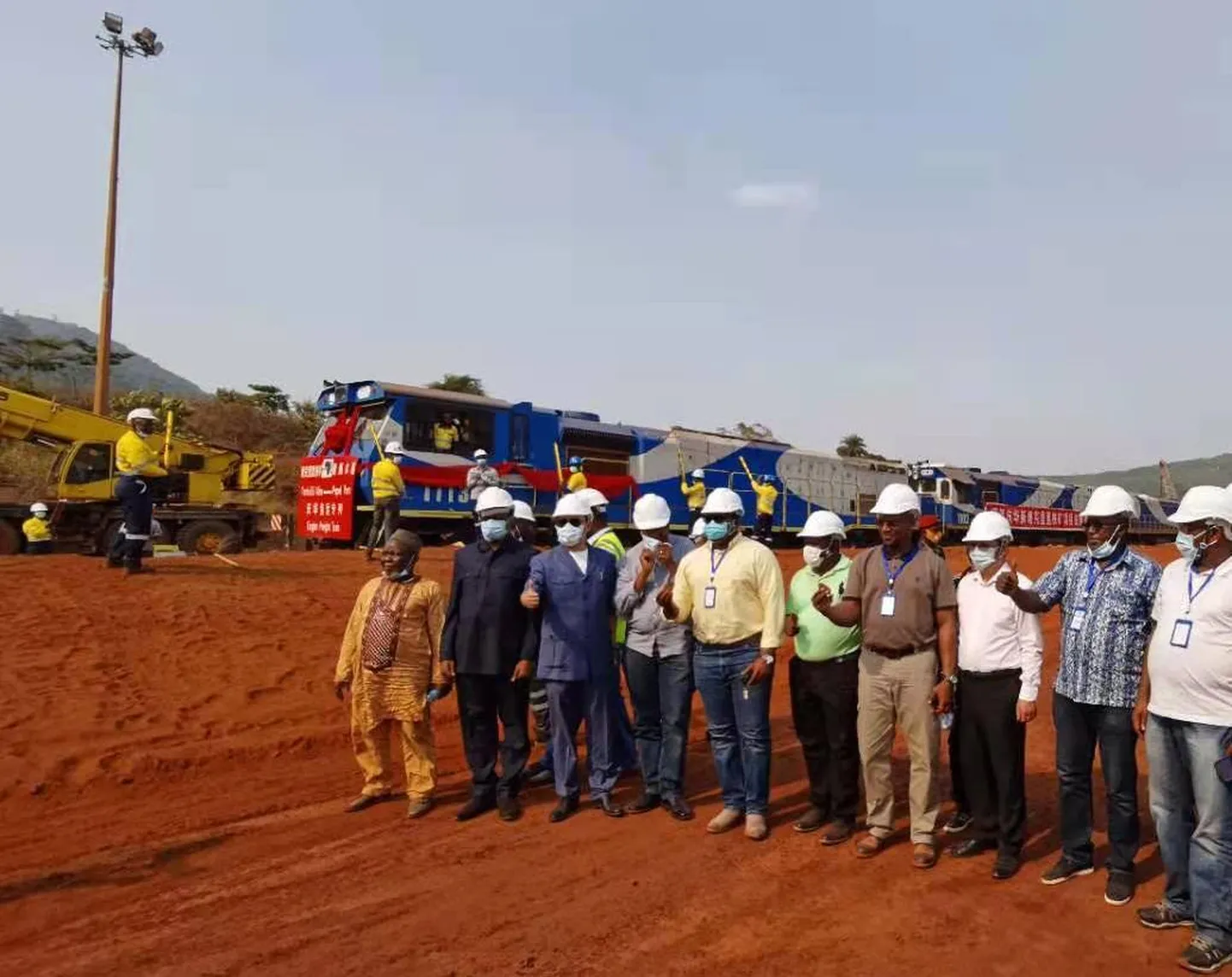 Hiina rahastatud New Tonkolili rauamaagikaevanduse avamine Freetownis Sierra Leones märtsis 2021.