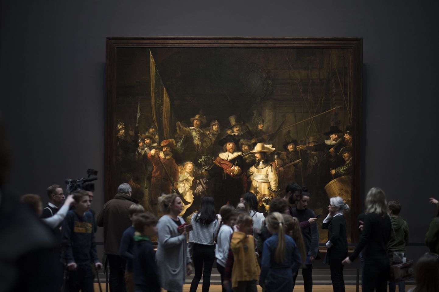 Rembrandti maal "Öine vahtkond" (1642) Amsterdami Rijksmuseumis.