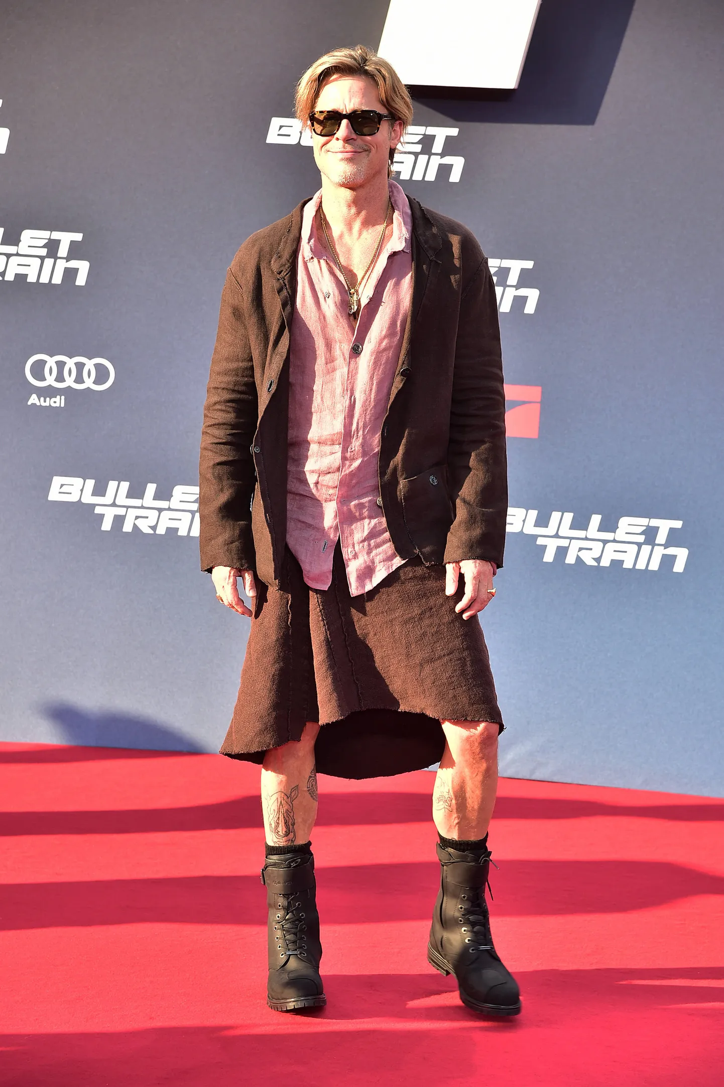 Brad Pitt seelikuga esilinastusel.