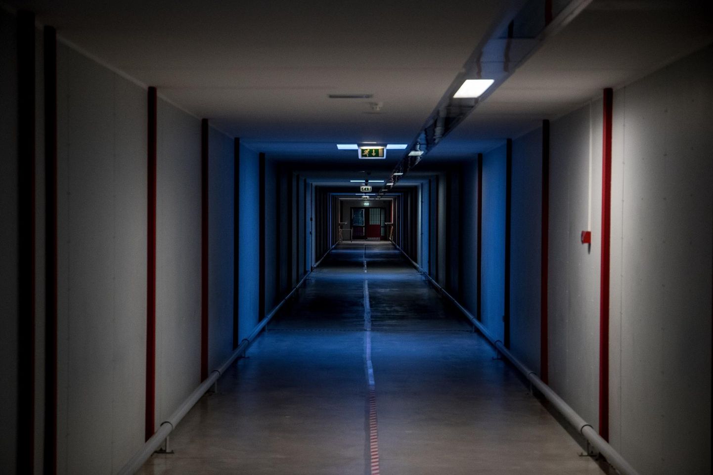 Viru vangla koridorides valitseb vaikus. Isolatsioon on maksimaalne. 