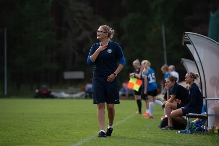 FC Flora peatreener Aleksandra Ševoldajeva.