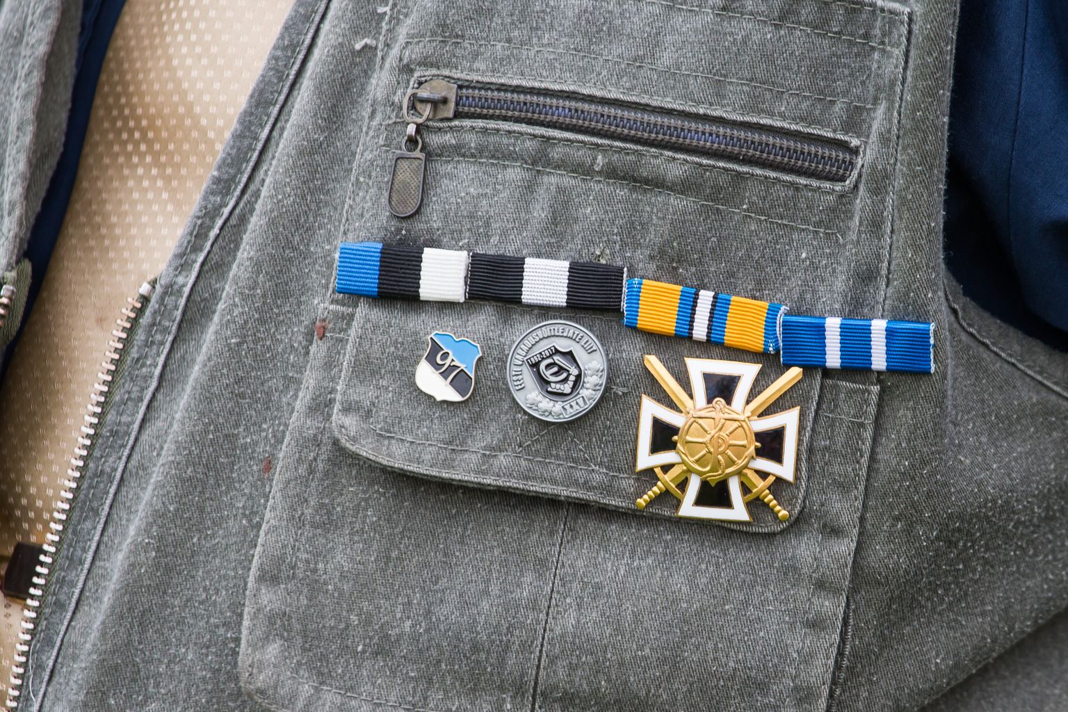 Мероприятие ветеранов эстонской гренадерской дивизии в Синимяэ. Ордена, медали, Знаки отличия.