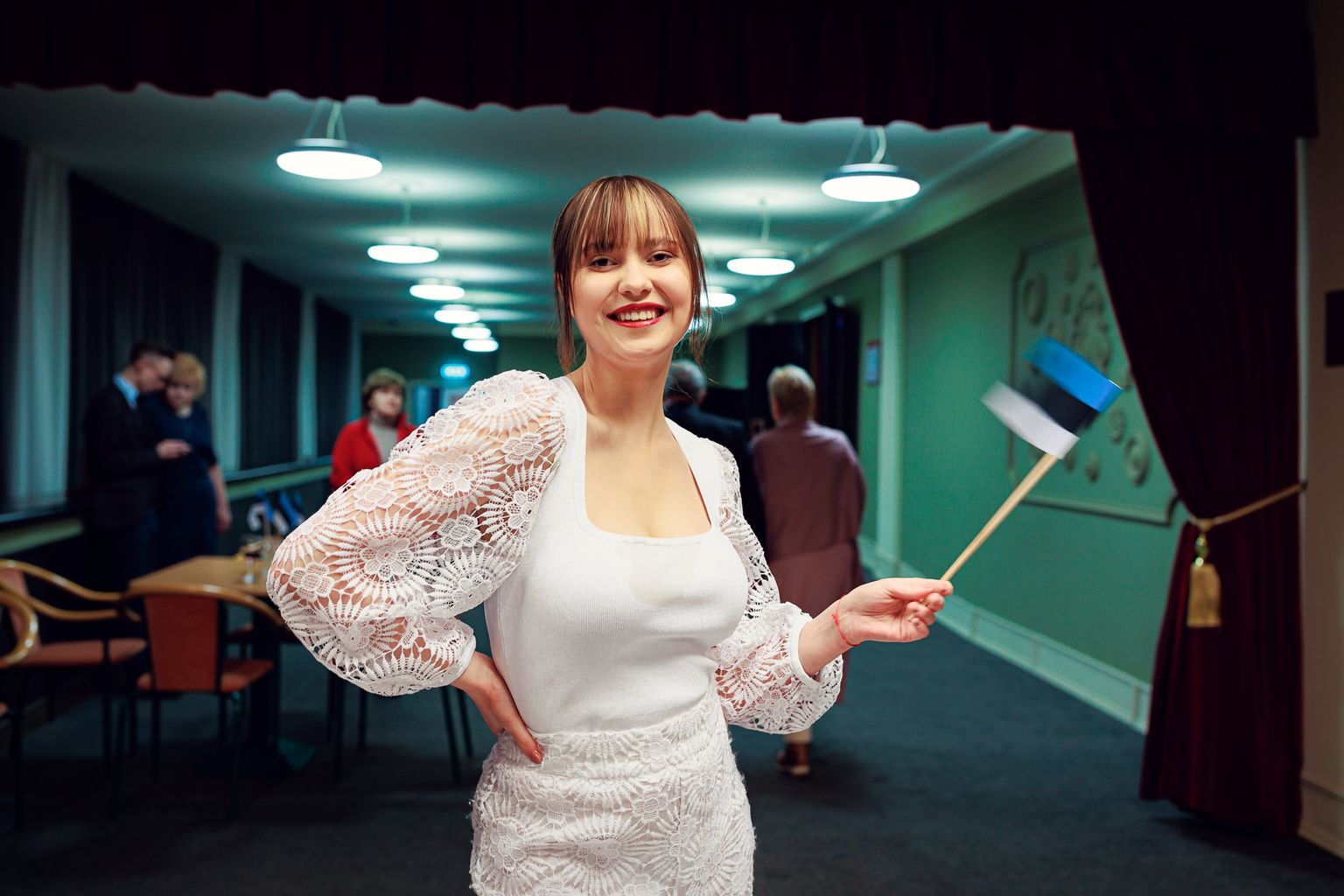 Алика представляет Эстонию, а значит, и свою родную Нарву на песенном конкурсе "Евровидение" в Ливерпуле.