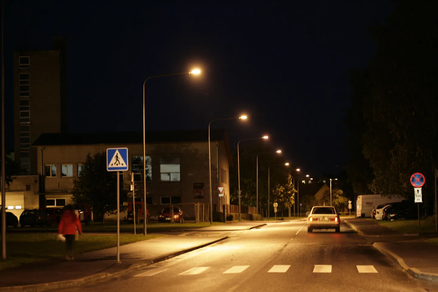 2DK: Palide linn saab 2014.aastal uue tänavalgustuse
DK/FOTO DMITRI KOTJUH,JÄRVA TEATAJA