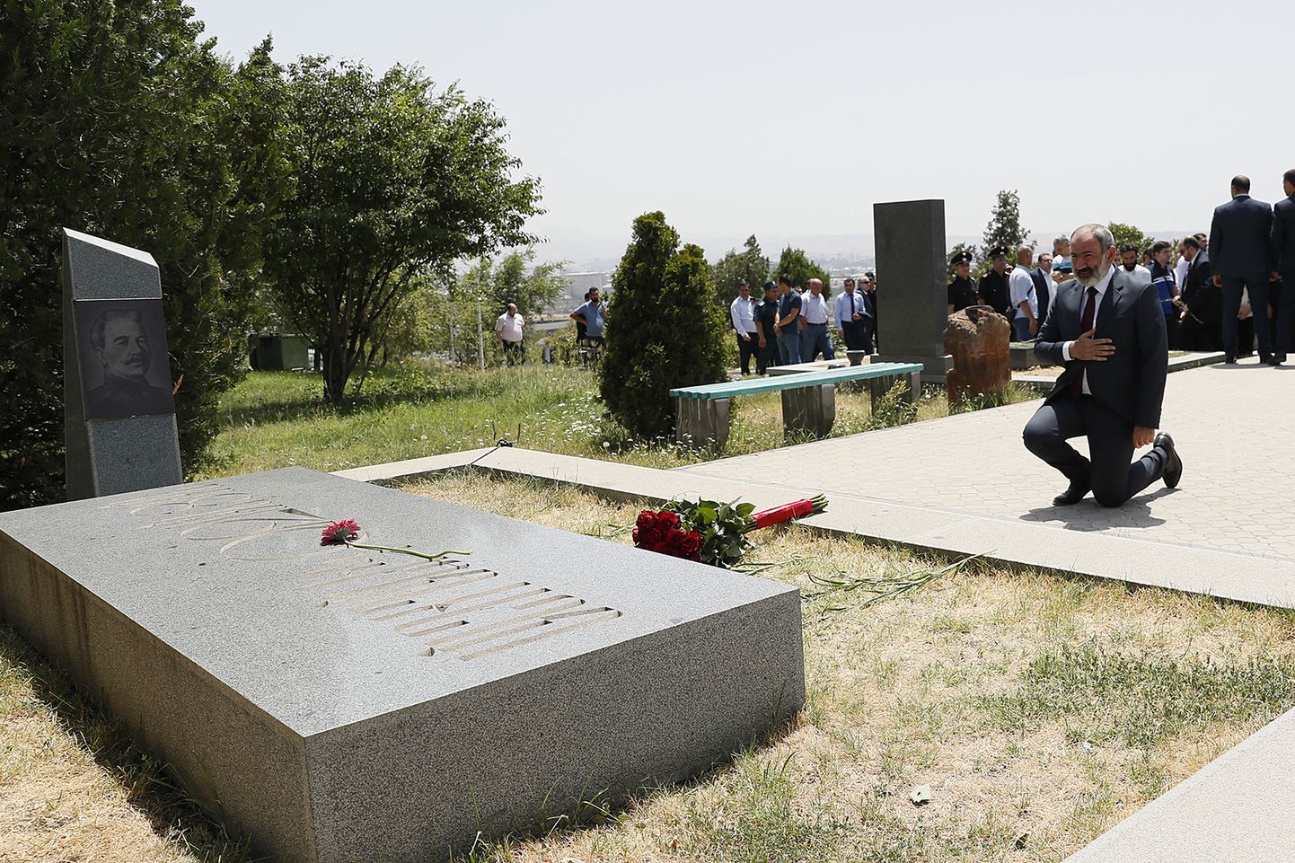 Armēnijas premjerministrs Nikols Pašinjans apmeklē Karabahas kara memoriālu