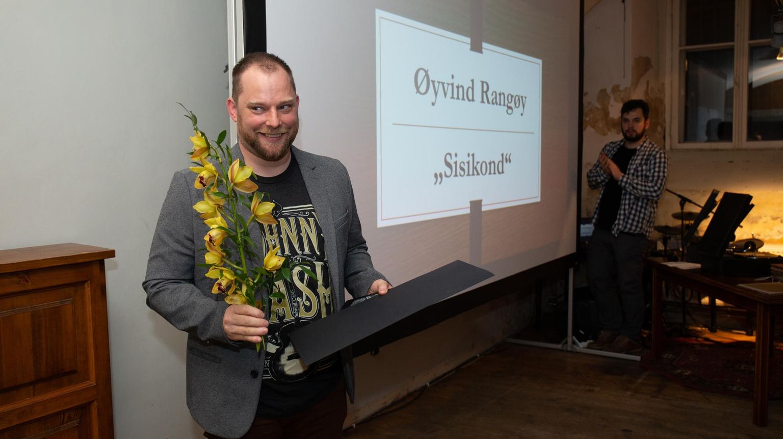Eelmise aasta Betti Alveri kirjanduspreemia laureaat Øyvind Rangøy.