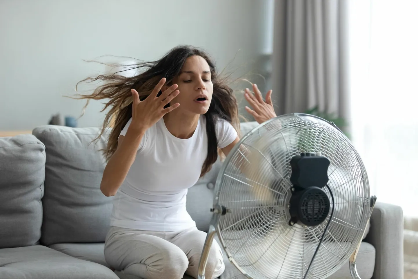 Parim jahutaja on konditsioneer, ruumi jahutamiseks võib kasutada ka ventilaatorit.