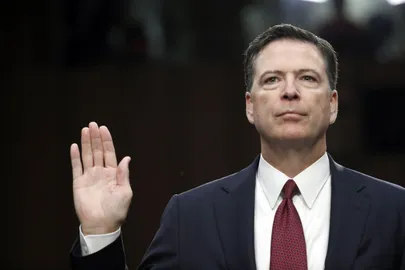 Endine FBI direktor James Comey.