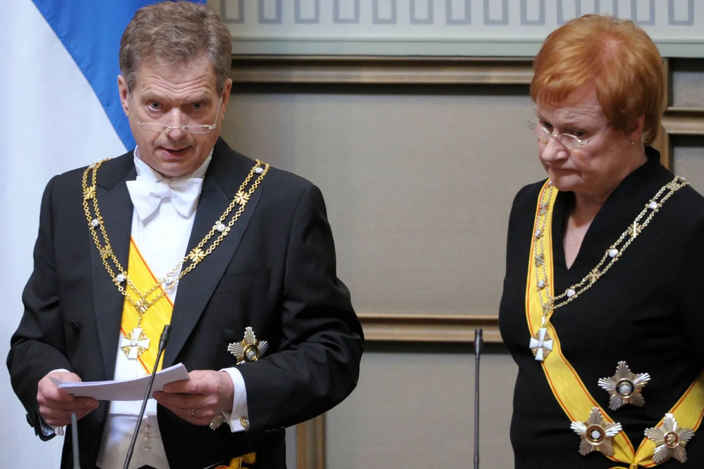 Tarja Halonen kuulamas Sauli Niinistöt.