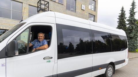 Bussiliini käigust ärajäämine ehmatas kooliaasta algul lastevanemaid