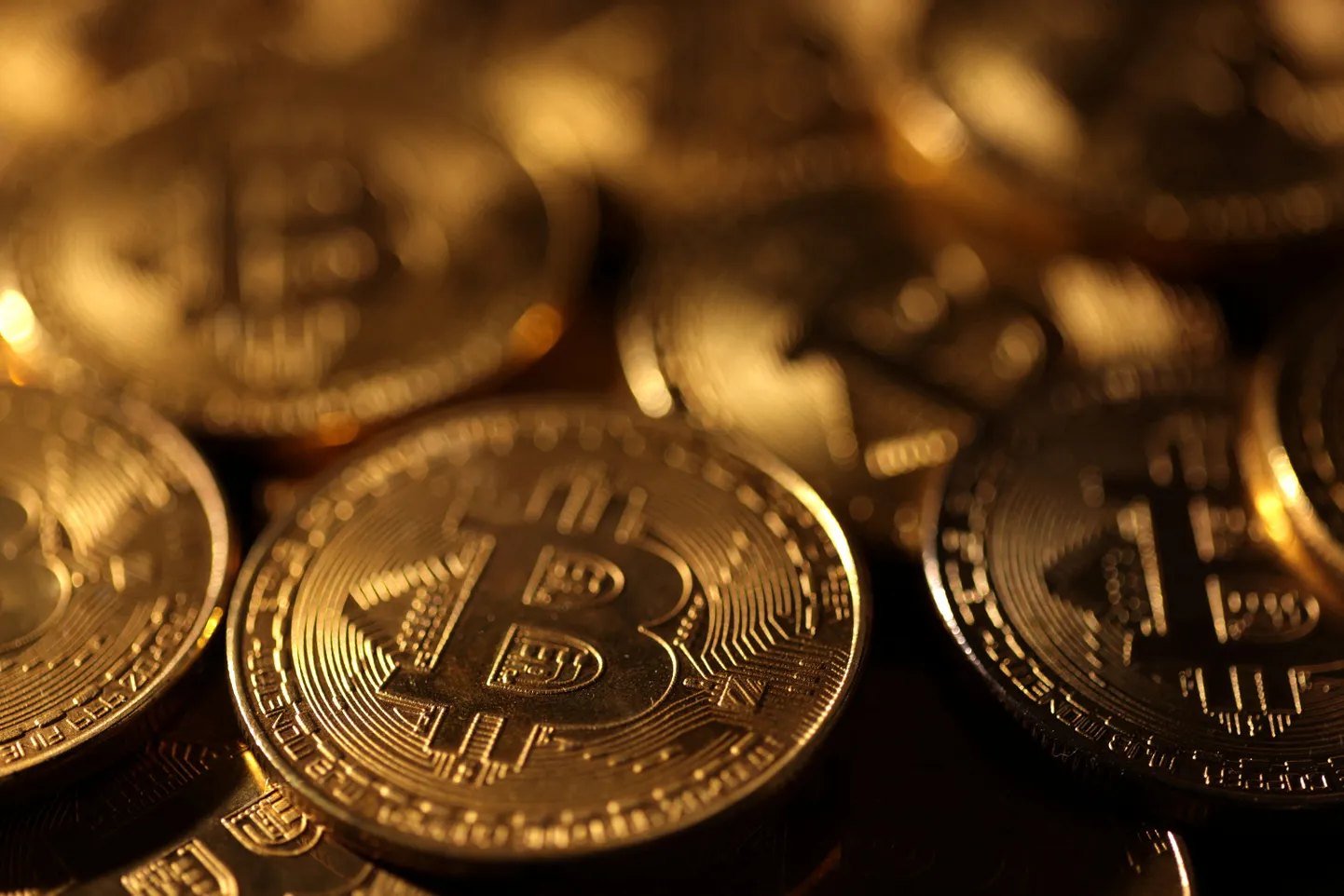 Биткойн.